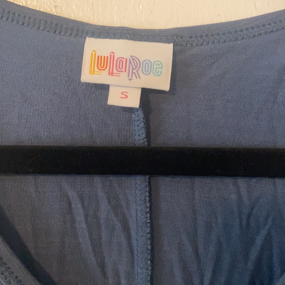 Lularoe basic tank - Picture 2 of 2